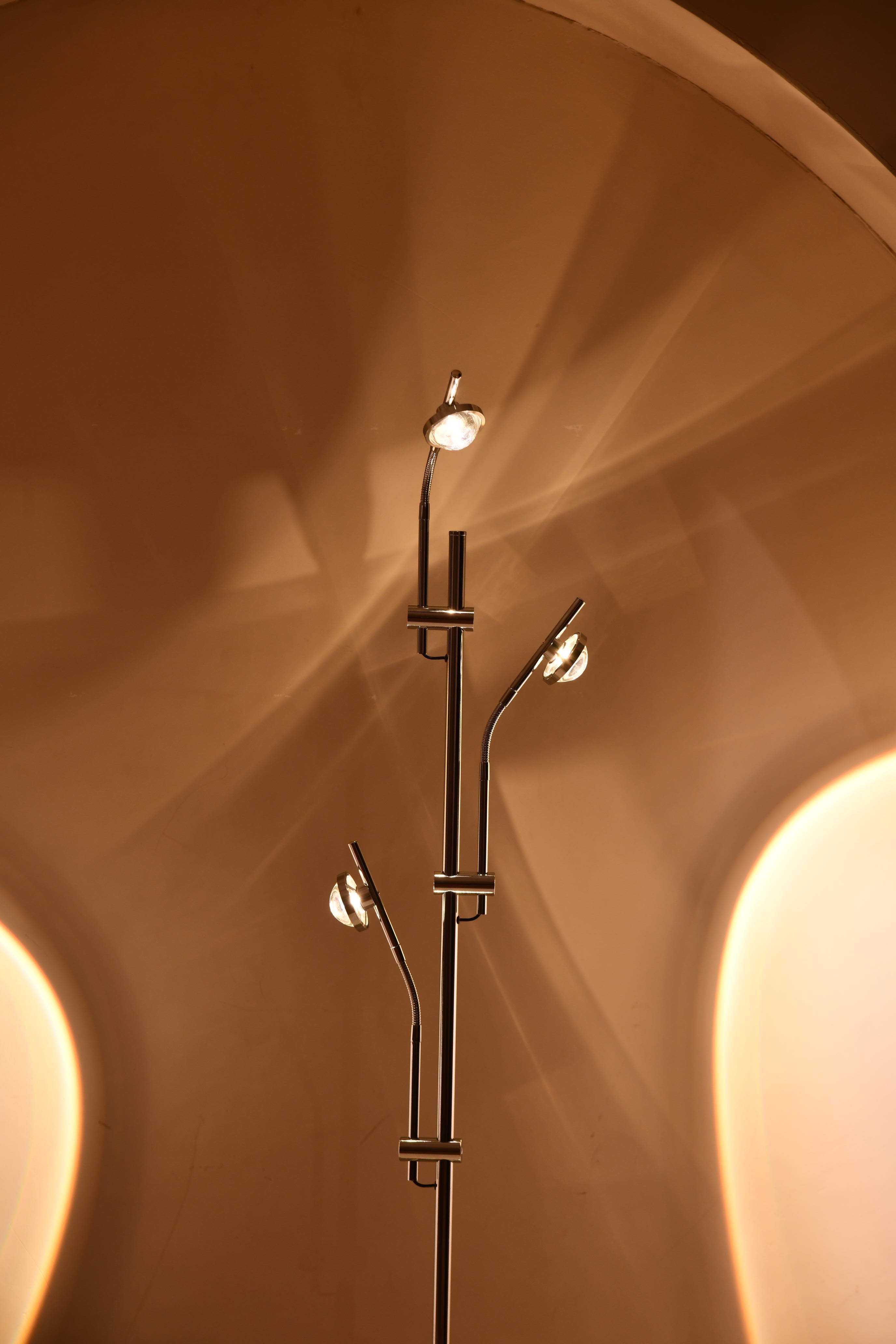 Spectrum Floor Lamp – lumedesignstudio