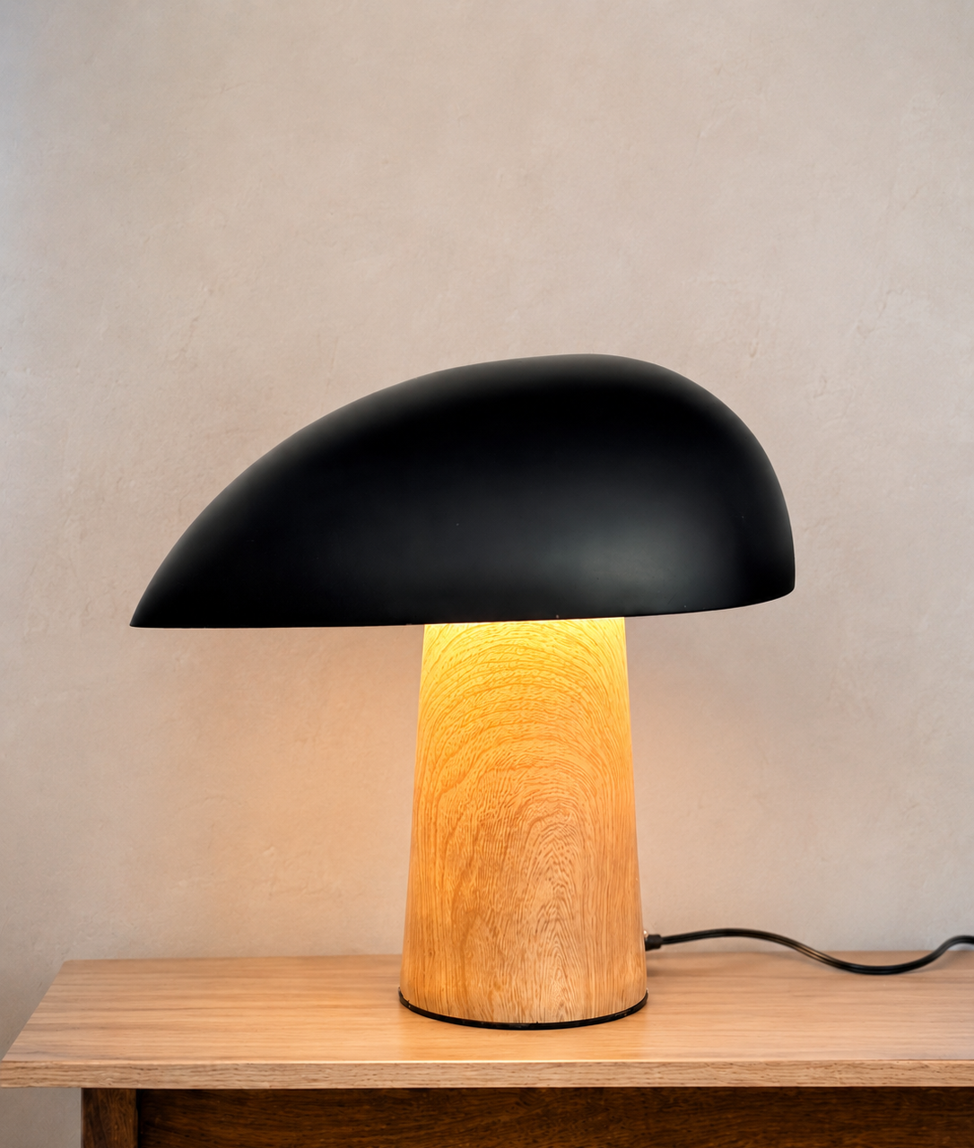 Valo Table Lamp