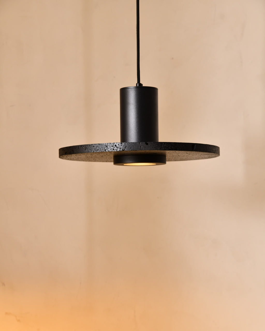 Noir Pendant Lamp