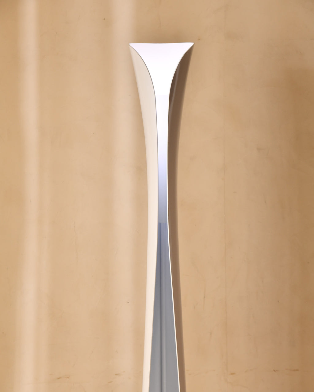 Soliq Floor Lamp