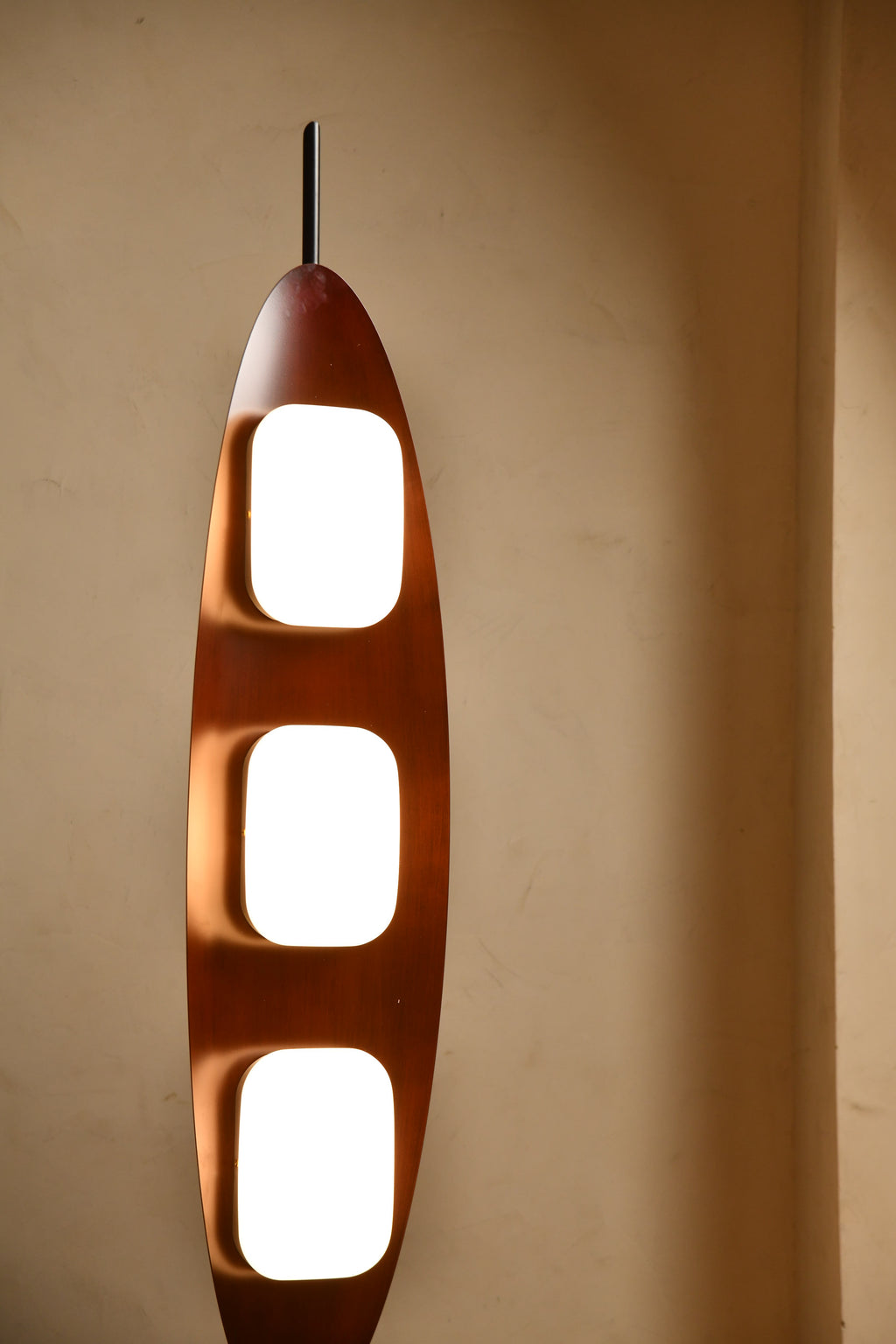 Aureaf Floor Lamp