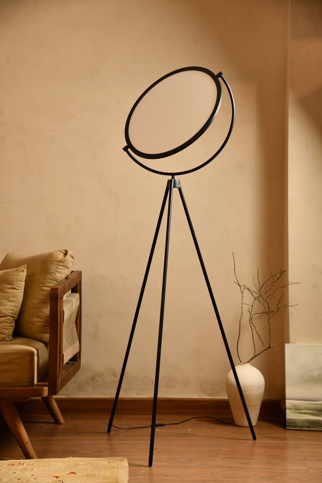 Lysa Floor Lamp