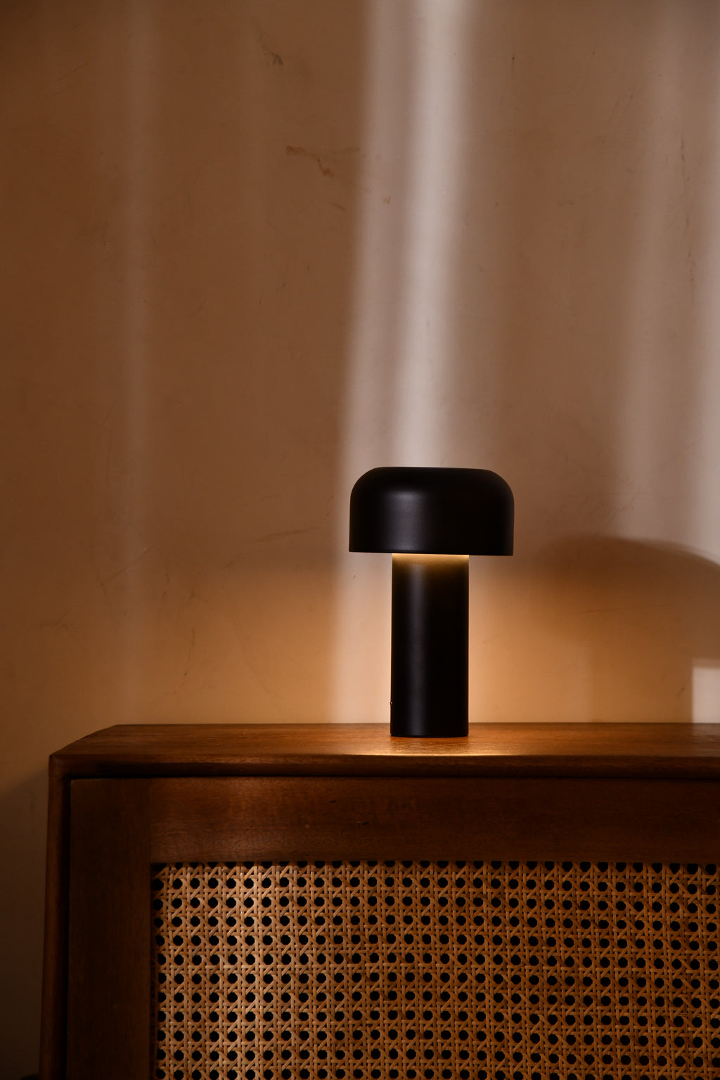 Modo Table Lamp